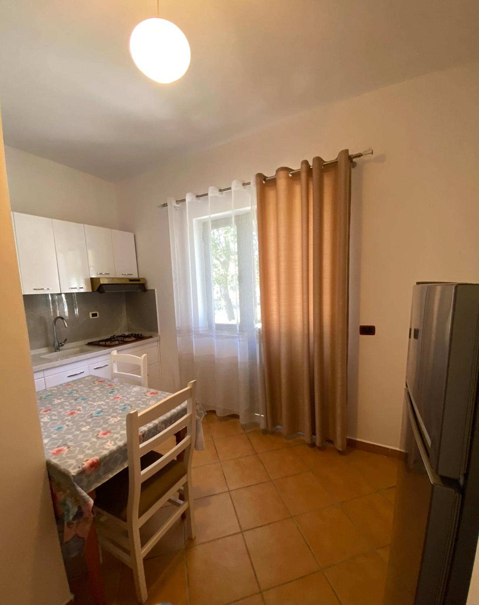 Apartment Sun Roll Baks-Rrjoll Екстериор снимка